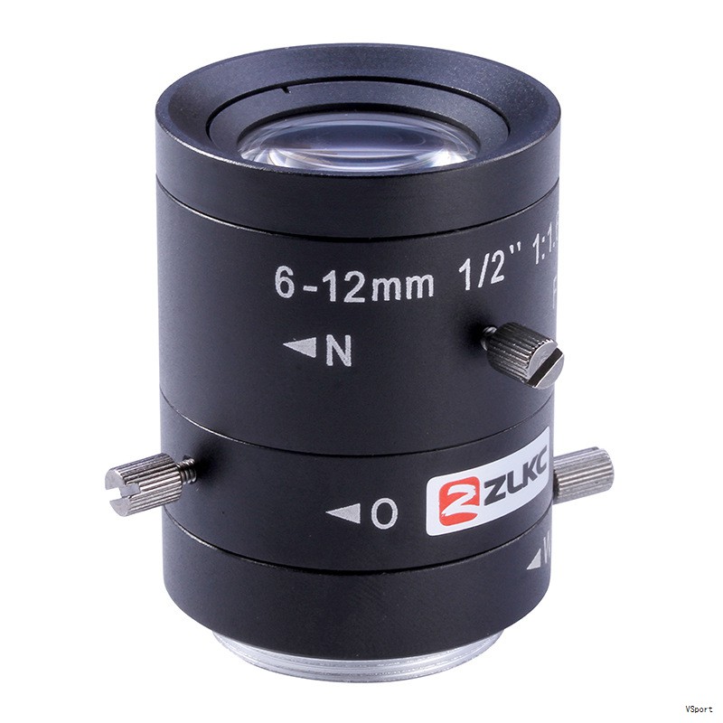 在C4D的项目制作中，渲染是将创作转化为画面的最后一环，最终画面的质感很大程度上取决于场景中的灯光布局。虽然渲染完成后常会在其他软件进行后期处理，如色彩调校、合成等，但若灯光把控不当，后续处理再多也难以弥补。因此，学习渲染应从灯光知识入手。由于不同渲染器对灯光对象的支持各不相同，C4D中存在多种渲染器，且它们的灯光对象往往不可直接通用，因此在学习时应把握更具通用性的灯光原理。本篇以默认渲染器的灯光对象为例，介绍常见的灯光类型及其用途。