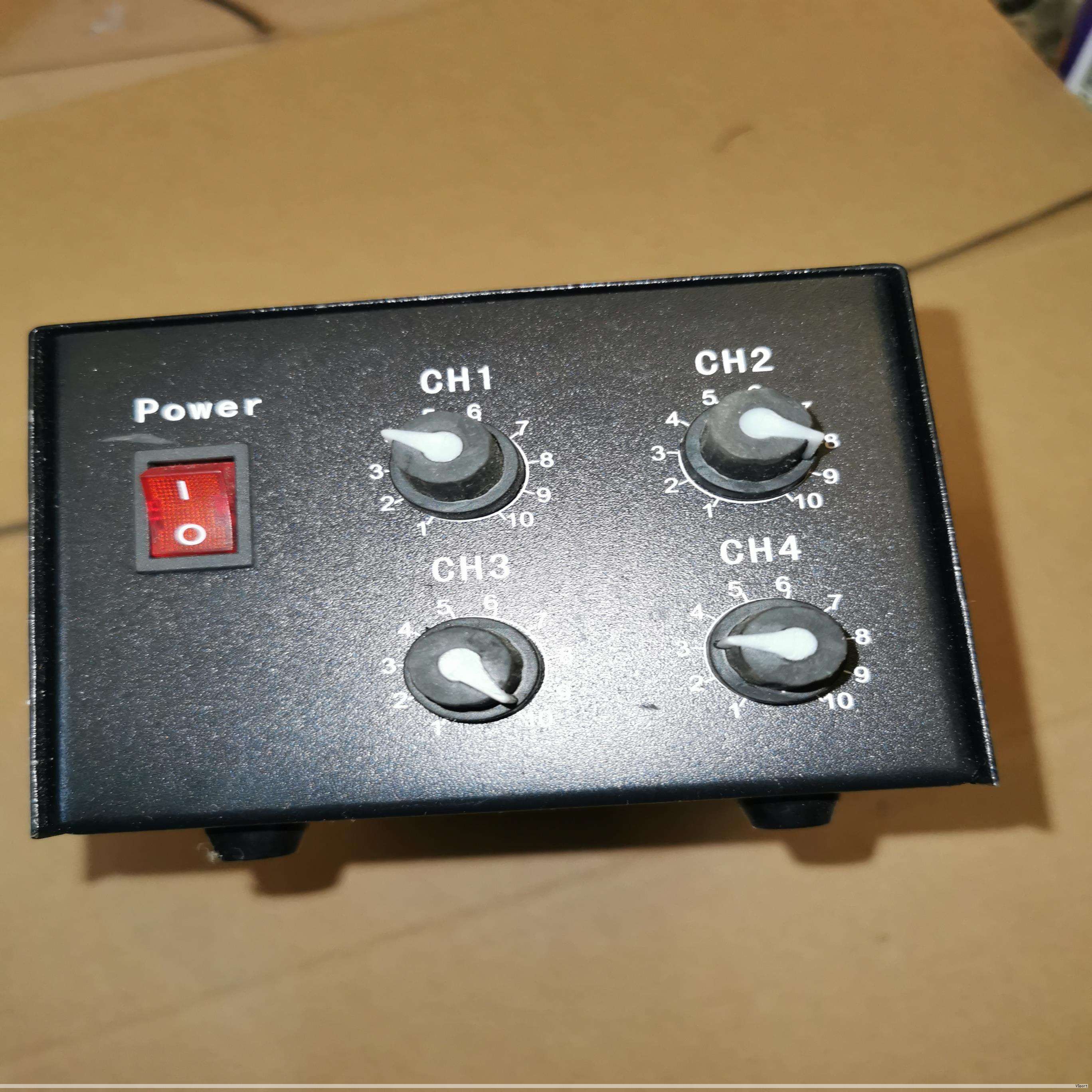 近年,LED通用照明市场竞争日益激烈,植物照明作为细分领域逐渐成为市场新的增长点。尤其在2020年,室内植物照明迎来快速扩张,未来与智慧农业的跨界融合前景广阔。 近年,LED通用照明市场竞争日益激烈,植物照明作为细分领域逐渐成为市场新的增长点。尤其在2020年,室内植物照明迎来快速扩张,未来与智慧农业的跨界融合前景广阔。