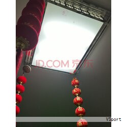 机器视觉的核心在于把所需的图像特征提取出来，以支持后续的判断与决策。图像质量直接决定系统的成败，因此理想的图像效果对软件算法的速度和稳定性至关重要，而图像质量又与照明方式紧密相关。不同样品和检测任务需要不同的照明策略，长期来看，合理的照明方案可以提升系统性能、缩短开发与调试时间、降低成本。