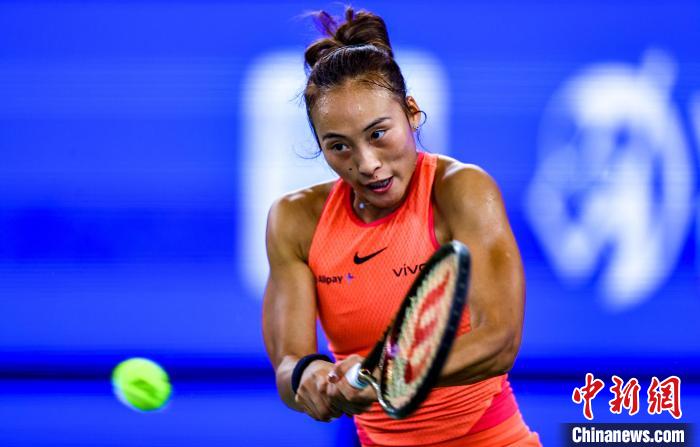 武网夜场再度掀高潮：郑钦文与王欣瑜上演历史