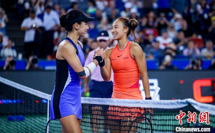 武网夜场再度掀高潮：郑钦文与王欣瑜上演历史