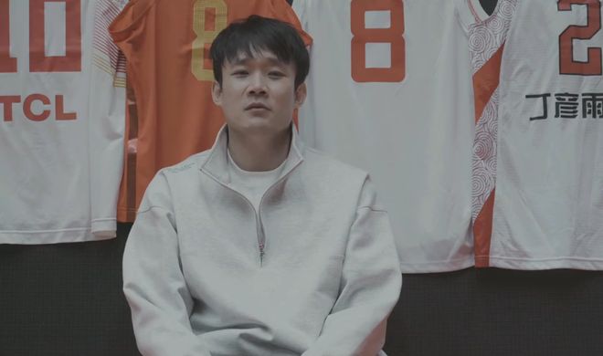 丁彦雨航正式宣布退役 球员生涯回顾与未来转型