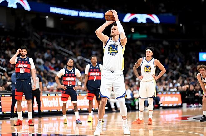 活塞力克勇士终结两连败 波尔津吉斯伤退表现低