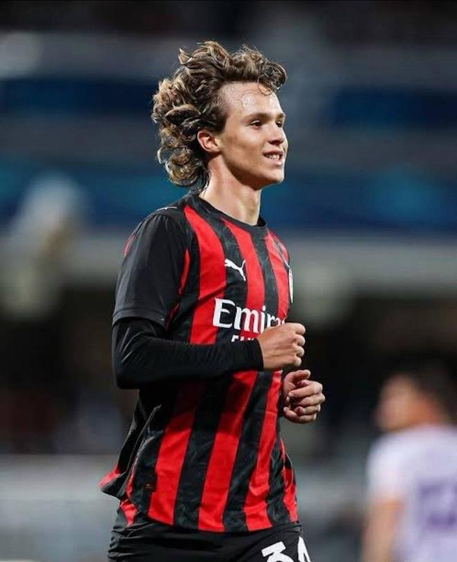 17岁米兰青训中场科莫托意乙闪耀身价飙升引意甲