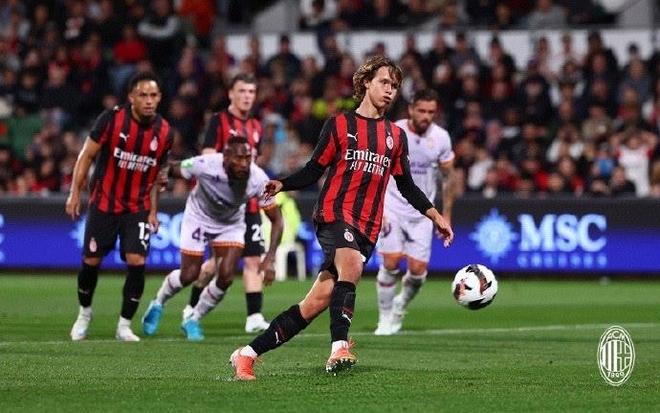 17岁米兰青训中场科莫托意乙闪耀身价飙升引意甲