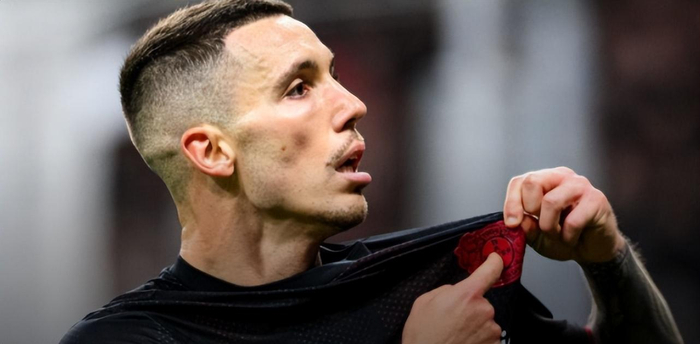 巴萨瞄准勒沃库森带刀后卫格里马尔多补强左路