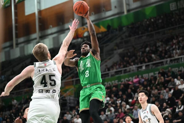 辽宁男篮三连主收官战逆转取胜 王岚嵚缺阵仍力