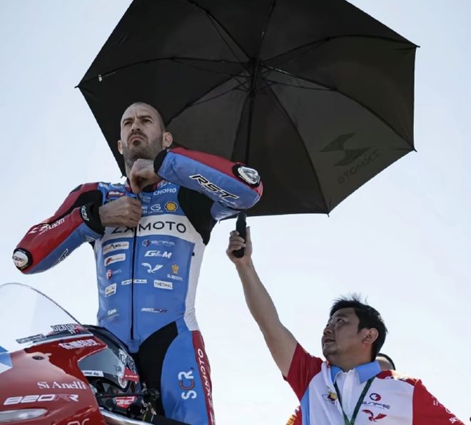 德比斯荷兰站获第四名 张雪称比赛精彩瞬息万变